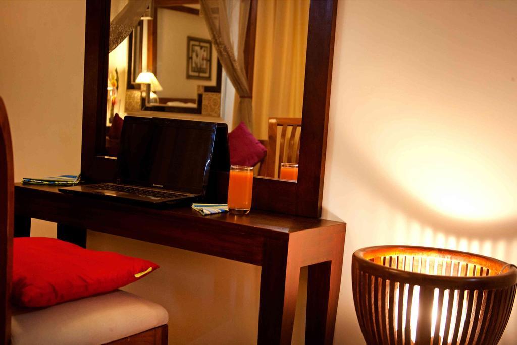 Hotel Highnest Singapperumalkovil Стая снимка
