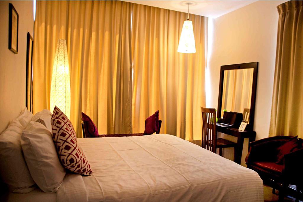 Hotel Highnest Singapperumalkovil Стая снимка