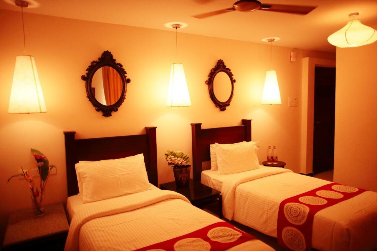 Hotel Highnest Singapperumalkovil Екстериор снимка