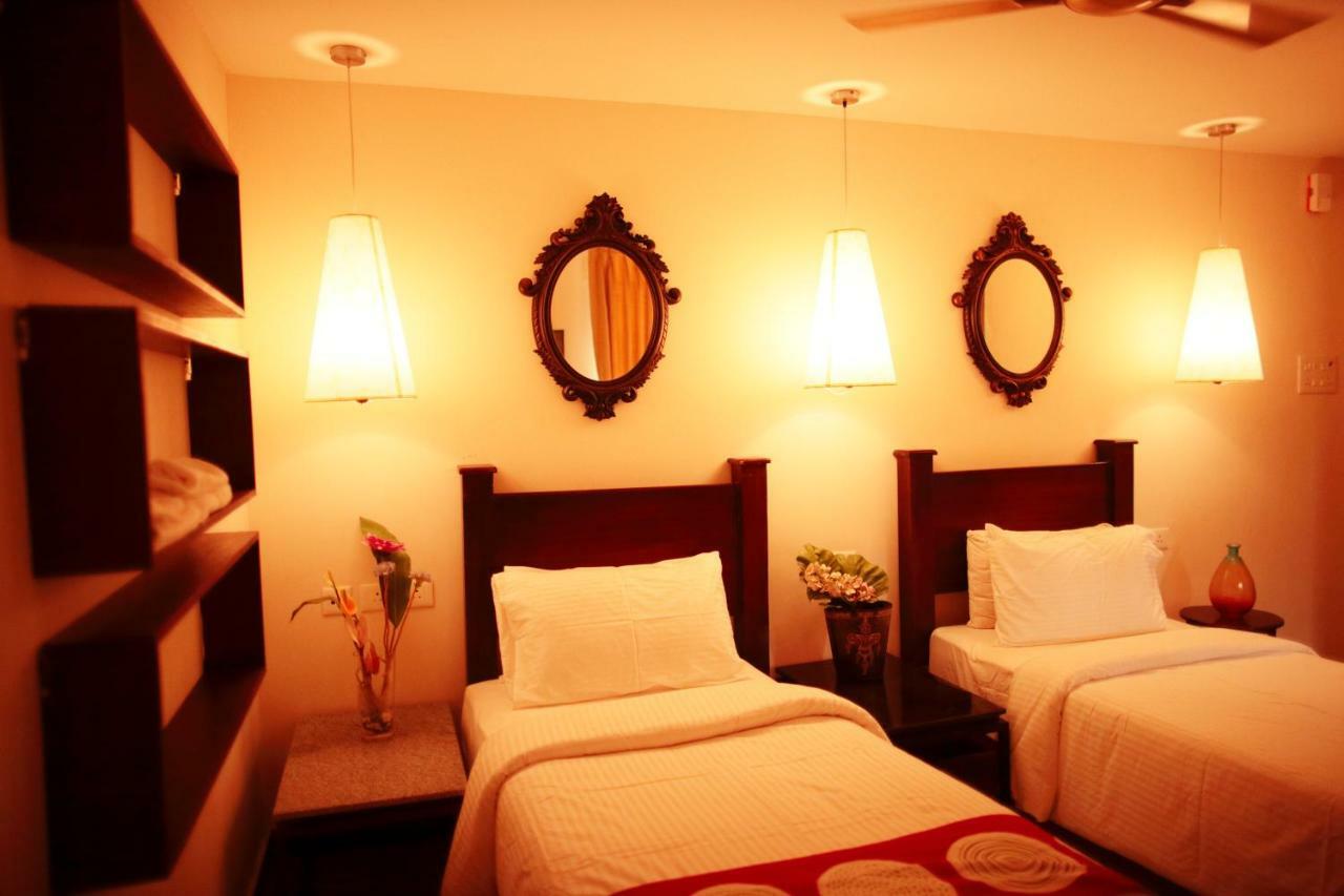 Hotel Highnest Singapperumalkovil Екстериор снимка